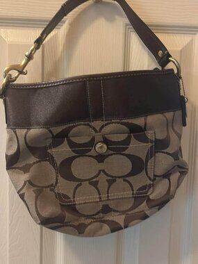 Vintage Y2K (2007) Coach Medium Brown/Tan Canvas Carly Hobo Bag -$45 (MSRP $350)